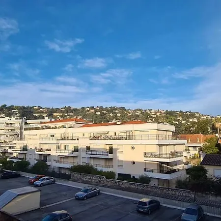 2 Minutes From The Beach Apartment Vallauris